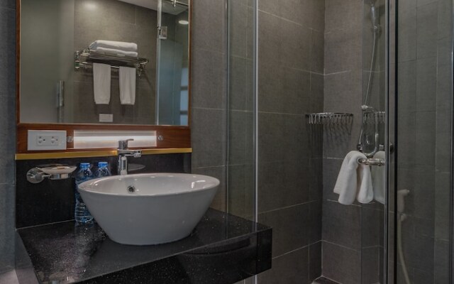 Moon West Lake Serviced Apartment