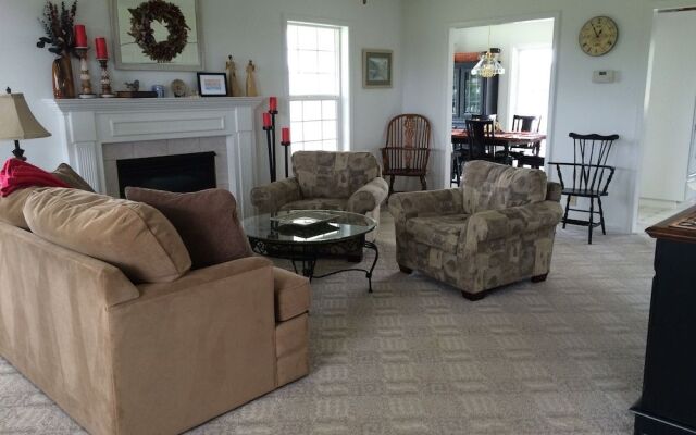 Bluebird Hill Farm B&B