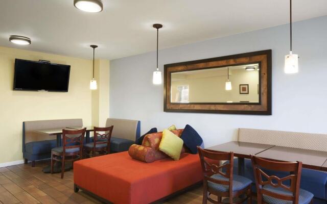 Days Inn by Wyndham Wrightstown