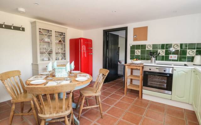 Barn Court Cottage