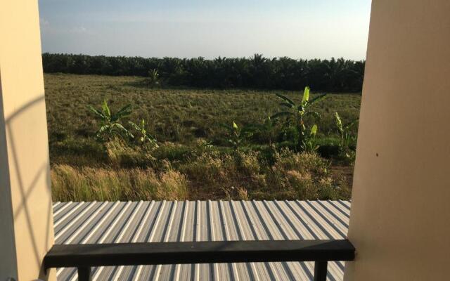 You In House URT Surathani Airport