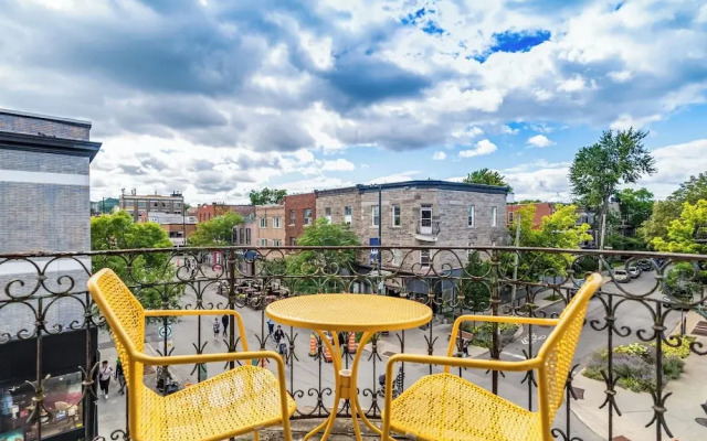 Chez Mont Royal Apartments