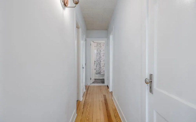 Beachfront Retreat - 5BR Home With Stunning Views