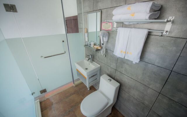 Dali Spring Field Hostel