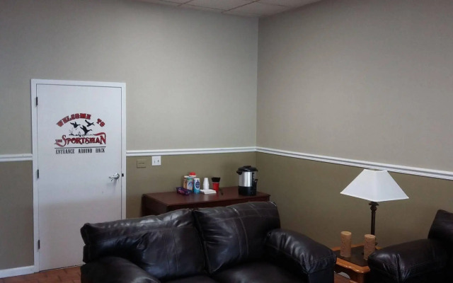 Paris Inn and Suites