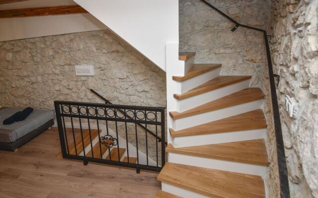 Holiday Home with Pool Oaza