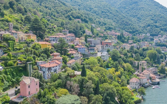 Simon's Apartment With Amazing View by Rent all Como