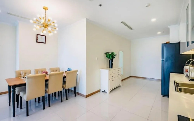 Luxury Landmark - Linh's Apartment