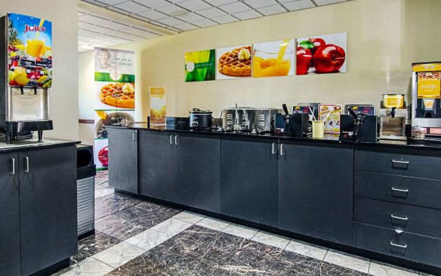 Quality Inn & Suites I-81 Exit 7