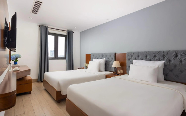 Отель Sana Danang Beach