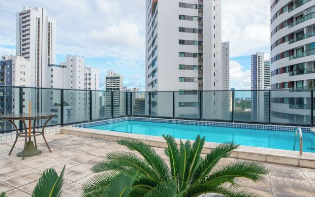 Apt 2 quartos com varanda próximo Praça Casa Forte o bairro mais agradável do Recife ARN901