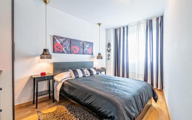 Cálido apartamento con piscina en Barcelona