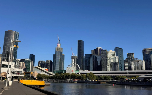 Aura on Flinders Serviced Apartments