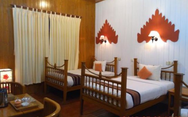 Manaw Thukha Hotel