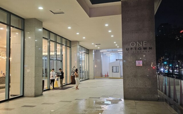 One Uptown Residence