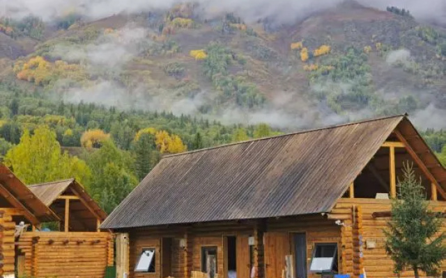 Pengyou Yinsu Design Guesthouse (Kanas Old Village) – Outside – Altay