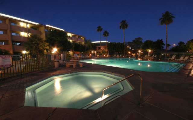 Yuma Inn & Suites