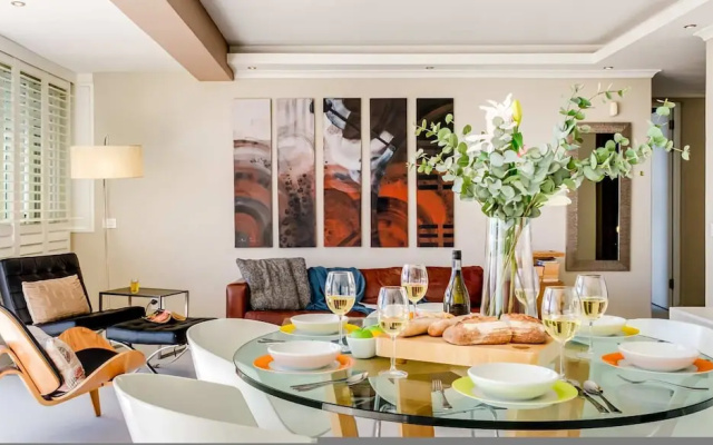 Secure Holiday Apartment w Private Pool Calico