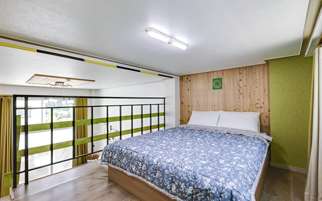 Dreaming Garret Pension