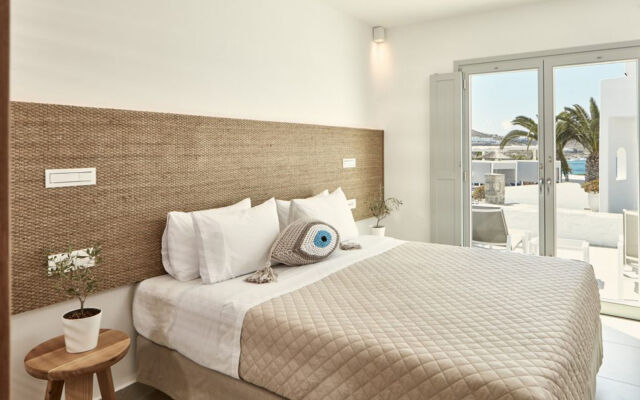 Manoulas Beach Mykonos Resort