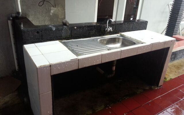 Villa Kota Bunga Cosmos