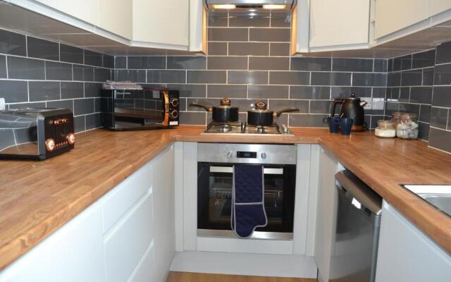 Mayflower Boutique Apartment - 2 Bedrooms Apartment - Stayseekers