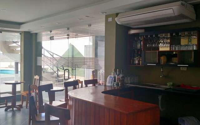Hotel Jhor Bush