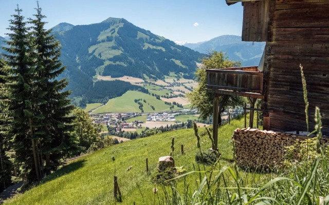 Apartment in Brixental Near Hiking Trails