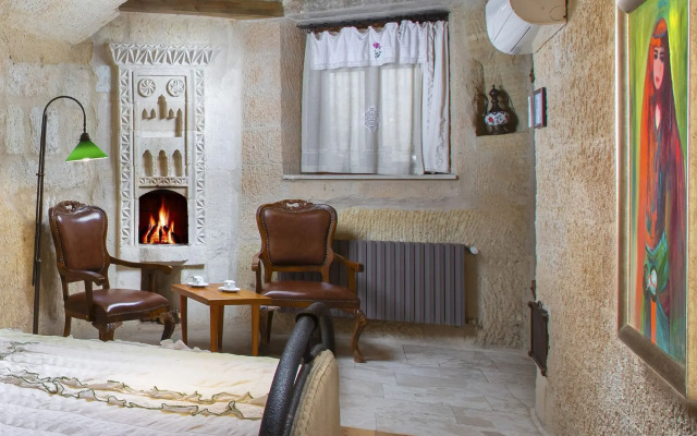 Terra Cave Hotel
