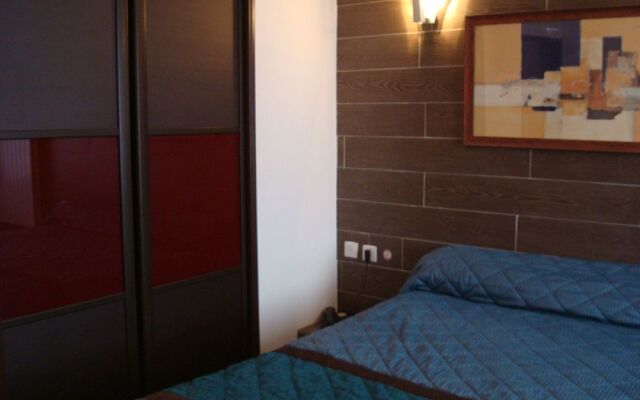 Logis Motel Savinien**