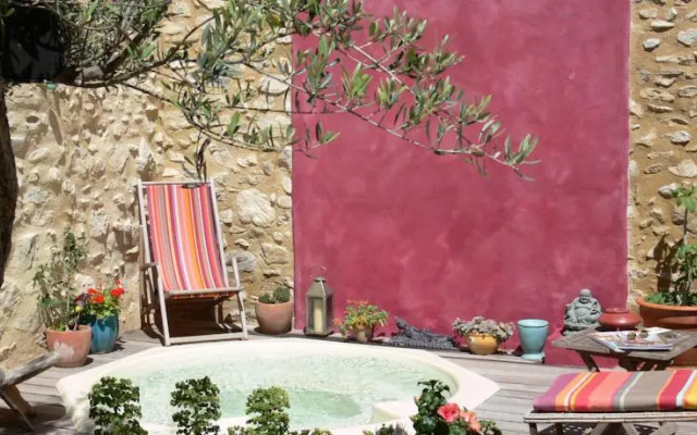 Maison dhôte la Tourette