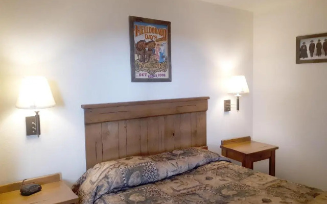 Budget Host Inn Tombstone