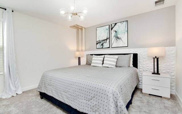 8912 Cabot Cliffs Dr