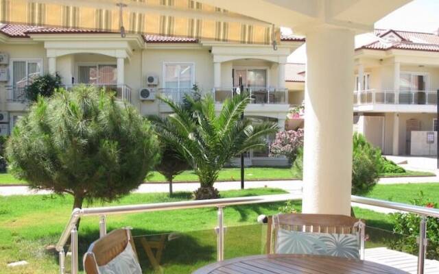 Villa SH03 by JoyLettings