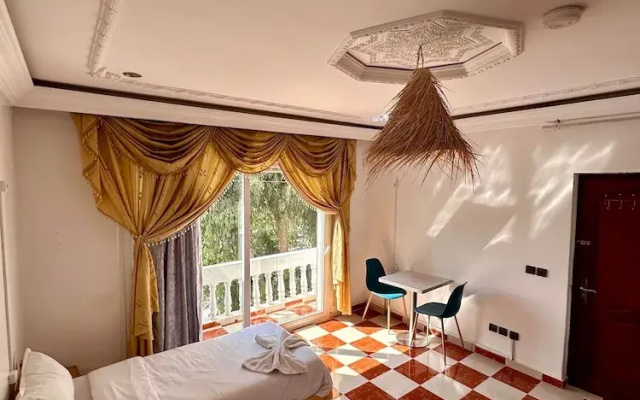 sunrise auberge