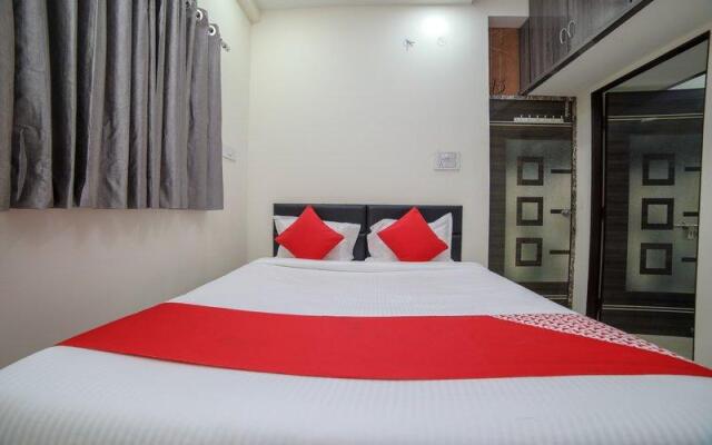 OYO Flagship 40995 Gkumar Restro