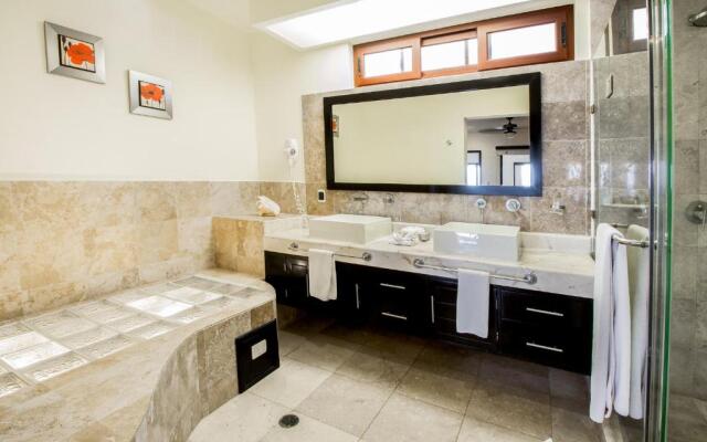 El Faro 302 Coral Penthouse