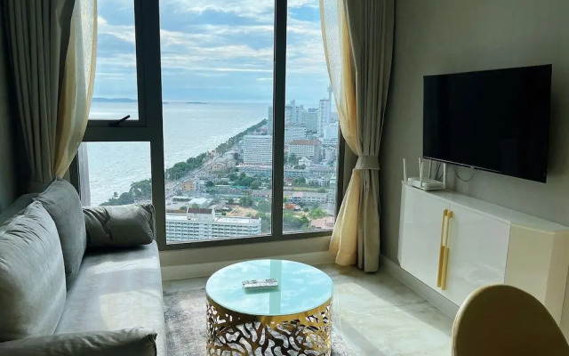 Copacabana Jomtien Beach Condo