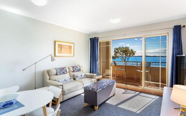 Whitesands, Unit 113/41-45 Shoal Bay Road