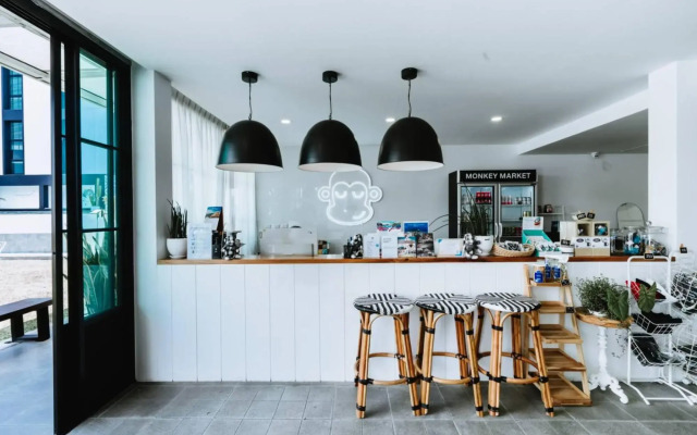 Blu Monkey Hub & Hotel Ranong