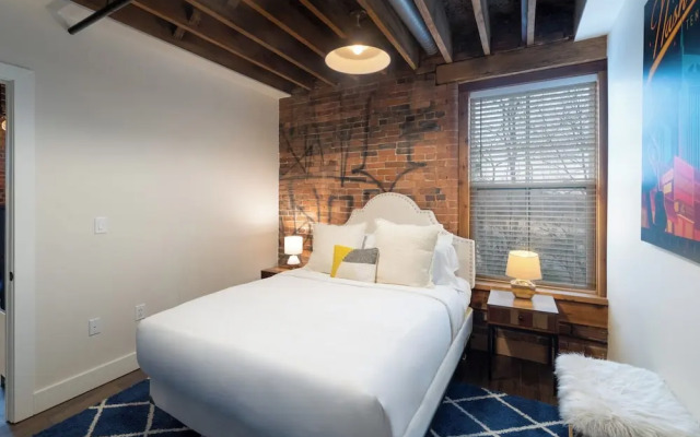 Cosmic Nashville at The 1865