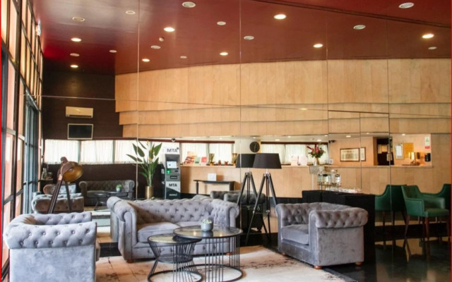 VIP Executive Eden Aparthotel