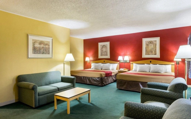 Econo Lodge Topeka