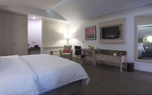Holiday Inn Express Mexico - Toreo by IHG