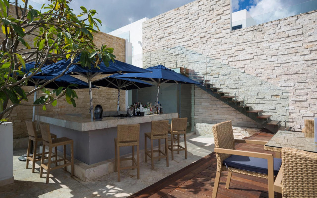 Anah Suites