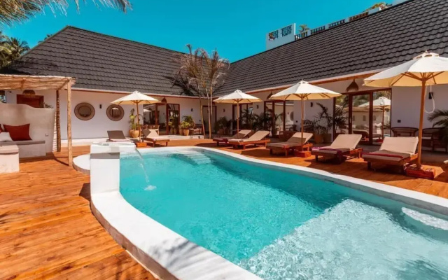 Casa Ananda Boutique Hotel