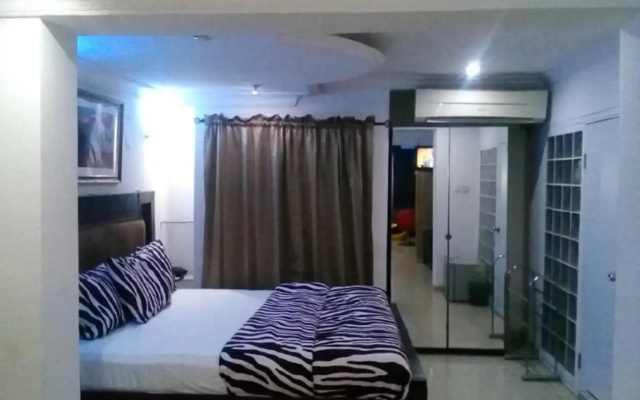 Theodawn Hotels at Suite 29