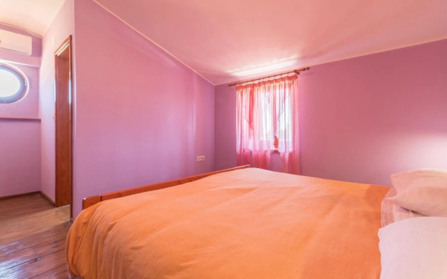 Amazing Home in Pula With Sauna, Wifi and 4 Bedrooms