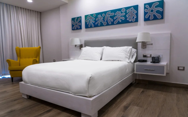 Satama Hotel