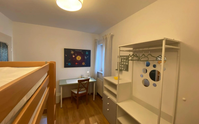 Hawei in Vienna - Doppelhaushälfte mit Garten und Pool zur Mitbenutzung - Hotel in Vienna - Photo 3